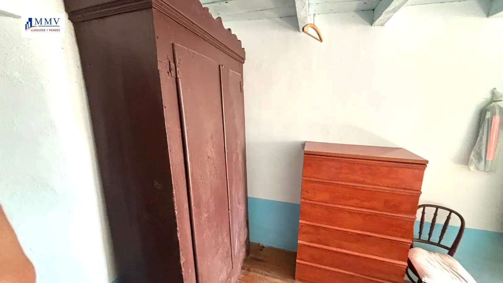 Dormitori de Finca rústica en venda en Vilallonga de Ter amb Jardí privat i Moblat