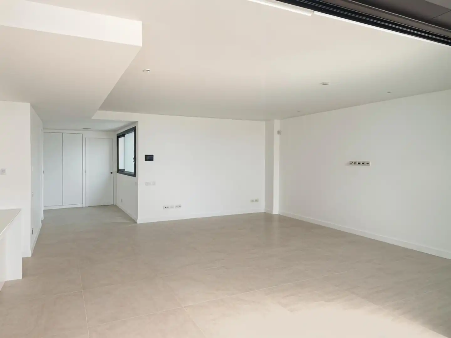 Sala d'estar de Apartament en venda en Marbella amb Aire condicionat, Terrassa i Traster