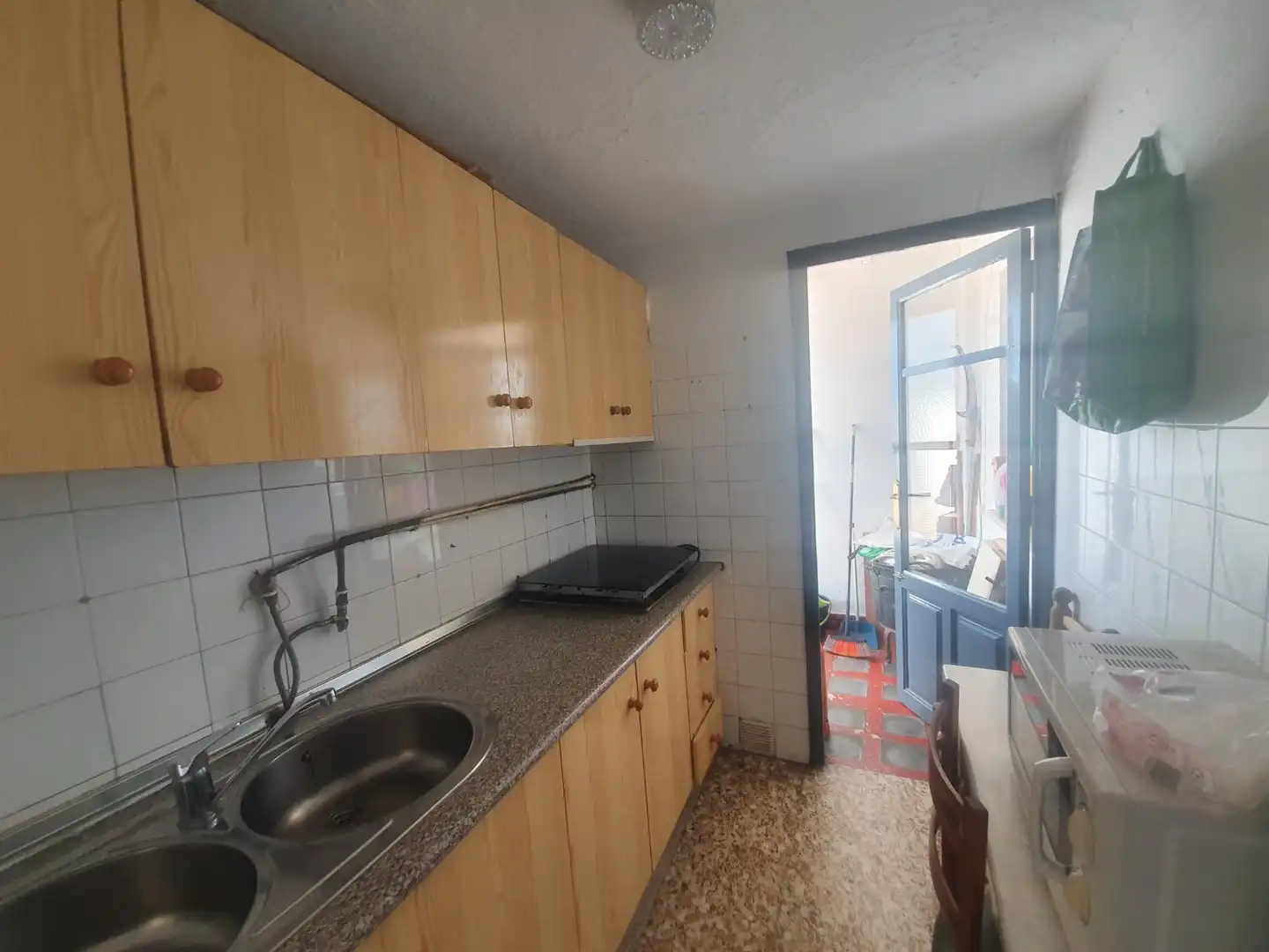 Cuina de Casa o xalet en venda en Guadix amb Jardí privat i Terrassa