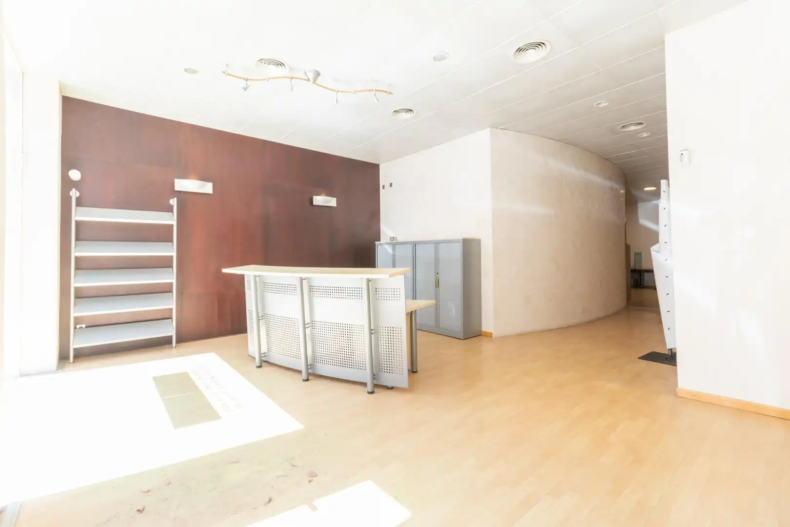 Business premises to rent in Calle Ciutat de Barcelona 3, imagen 2