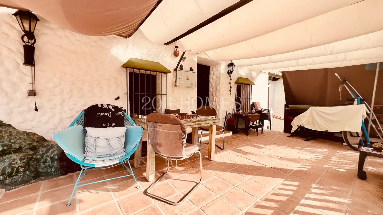 Terrassa de Finca rústica en venda en Almogía amb Jardí privat, Terrassa i Piscina