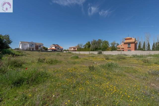 Terreno residencial en Venta en  LDO. SANSON CARRASCO, 2 en Villa de Otura