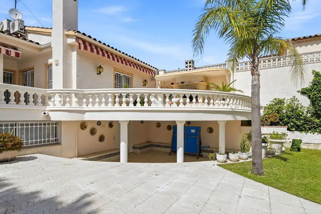 Casa con piscina en venta en Carrer Noguera, imagen 10