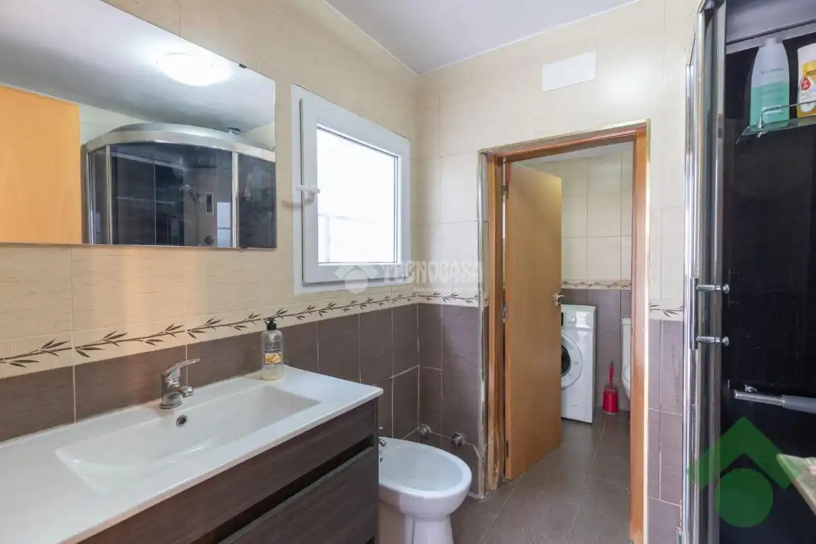 Bathroom of Detached homes for sale in Loja  with Terrace and Storage room