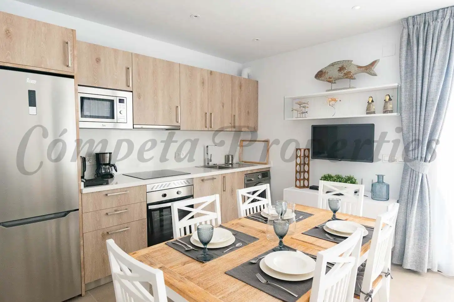Apartamento con piscina en alquiler en Cómpeta, imagen 2