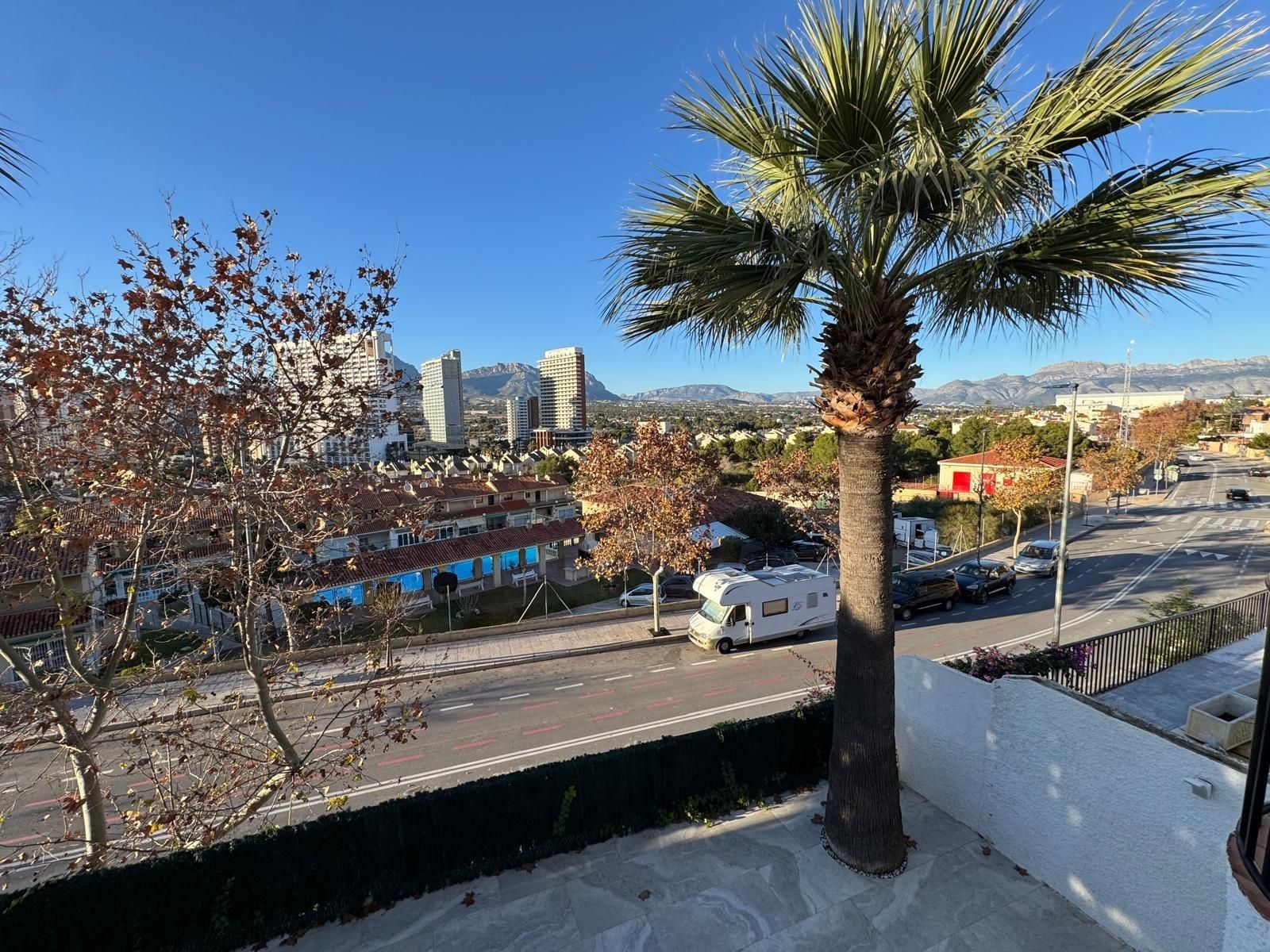 Exterior view of Single-family semi-detached for sale in Benidorm  with Air Conditioner, Terrace and Storage room