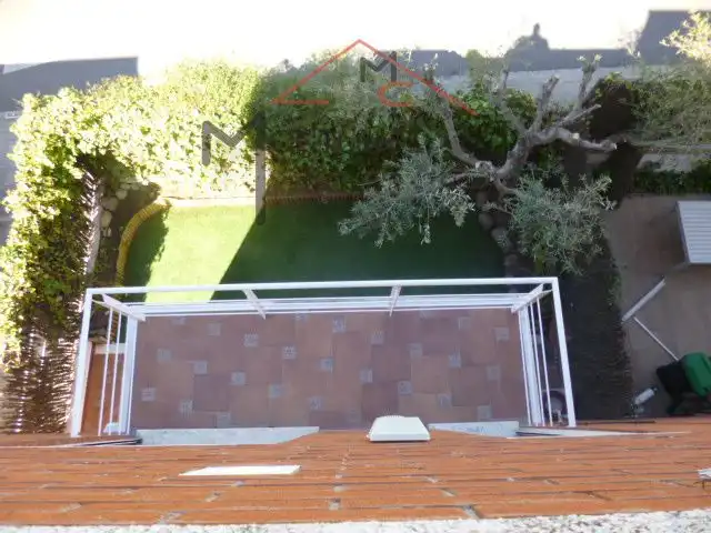 Jardí de Casa adosada en venda en Sant Joan Despí amb Aire condicionat, Calefacció i Jardí privat