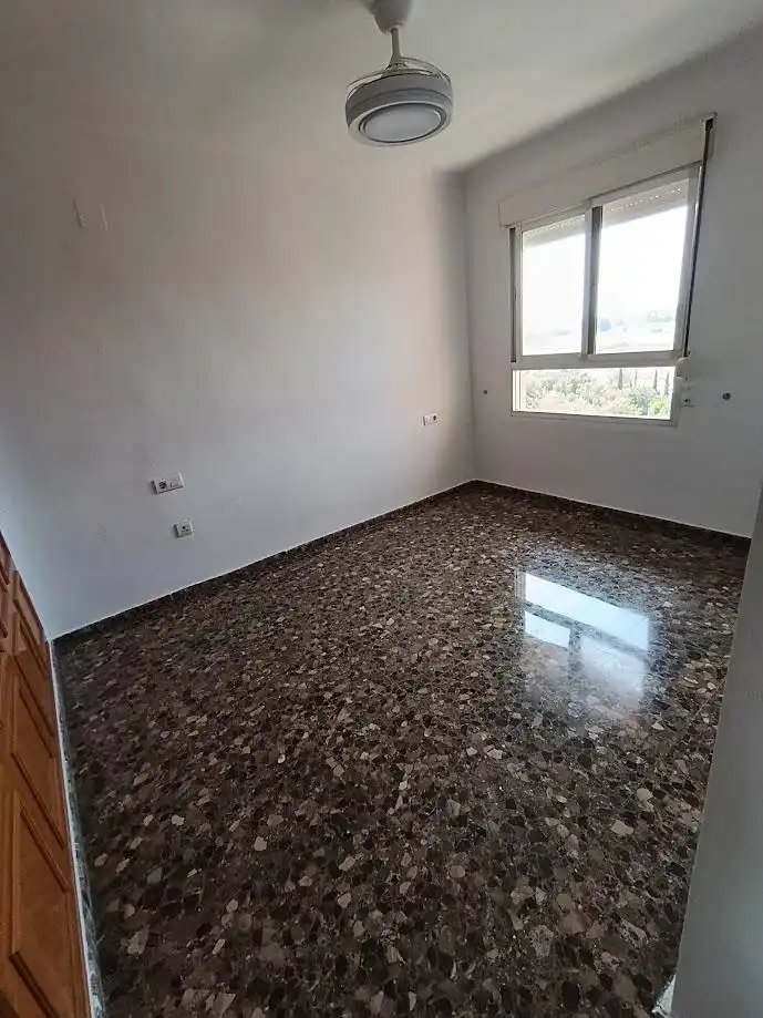 Bedroom of Flat for rent in Mislata  with Balcony