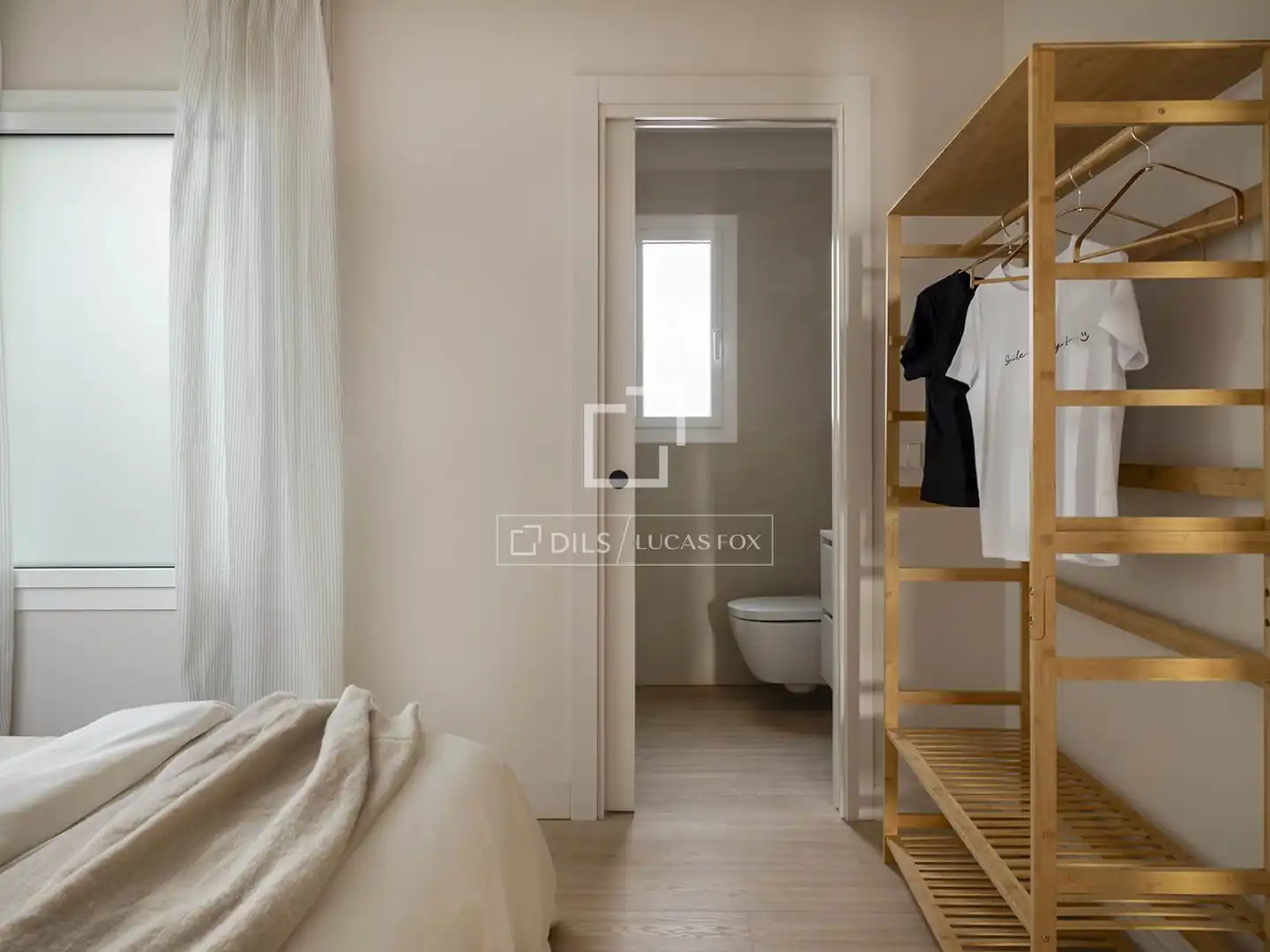 Habitación de Piso en venta en Barcelona con Aire acondicionado, Calefacción y Jardín privado
