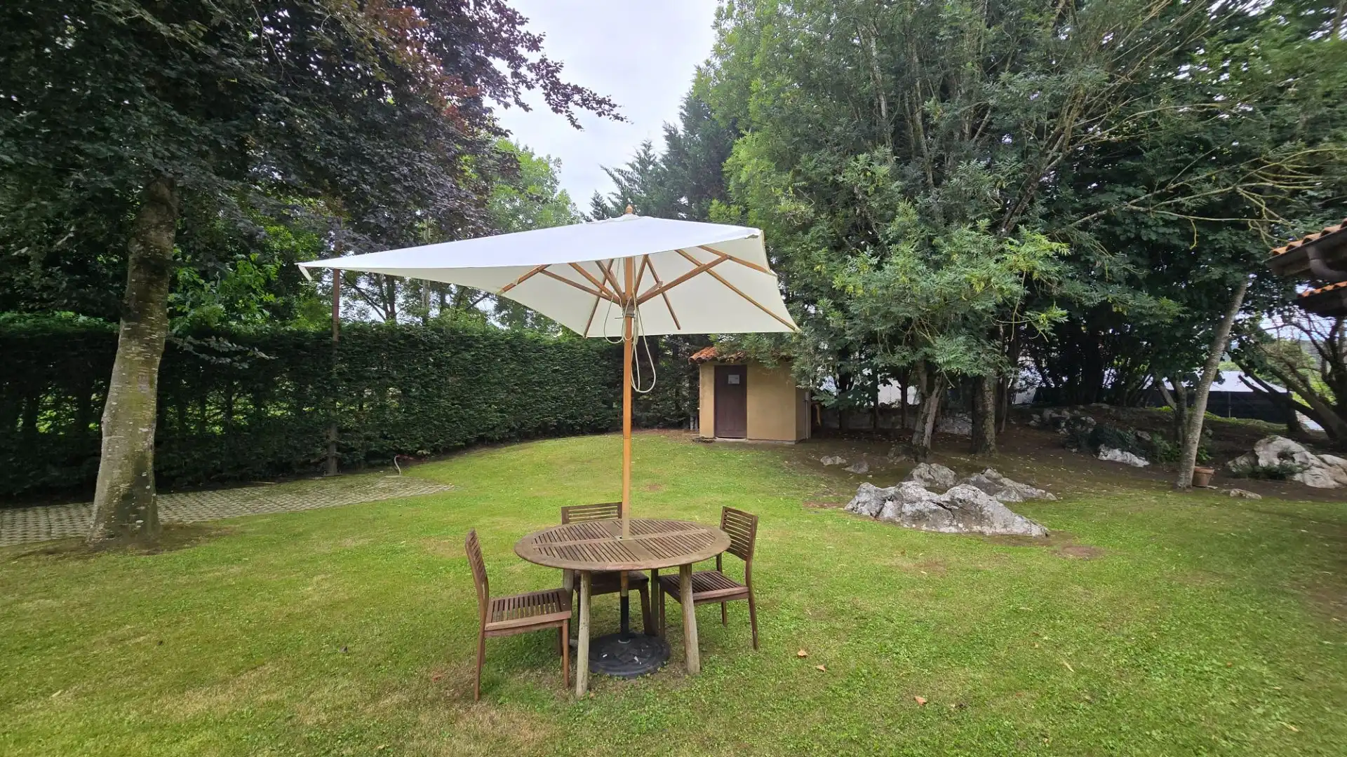 Jardí de Casa o xalet en venda en Llanes amb Calefacció, Jardí privat i Piscina