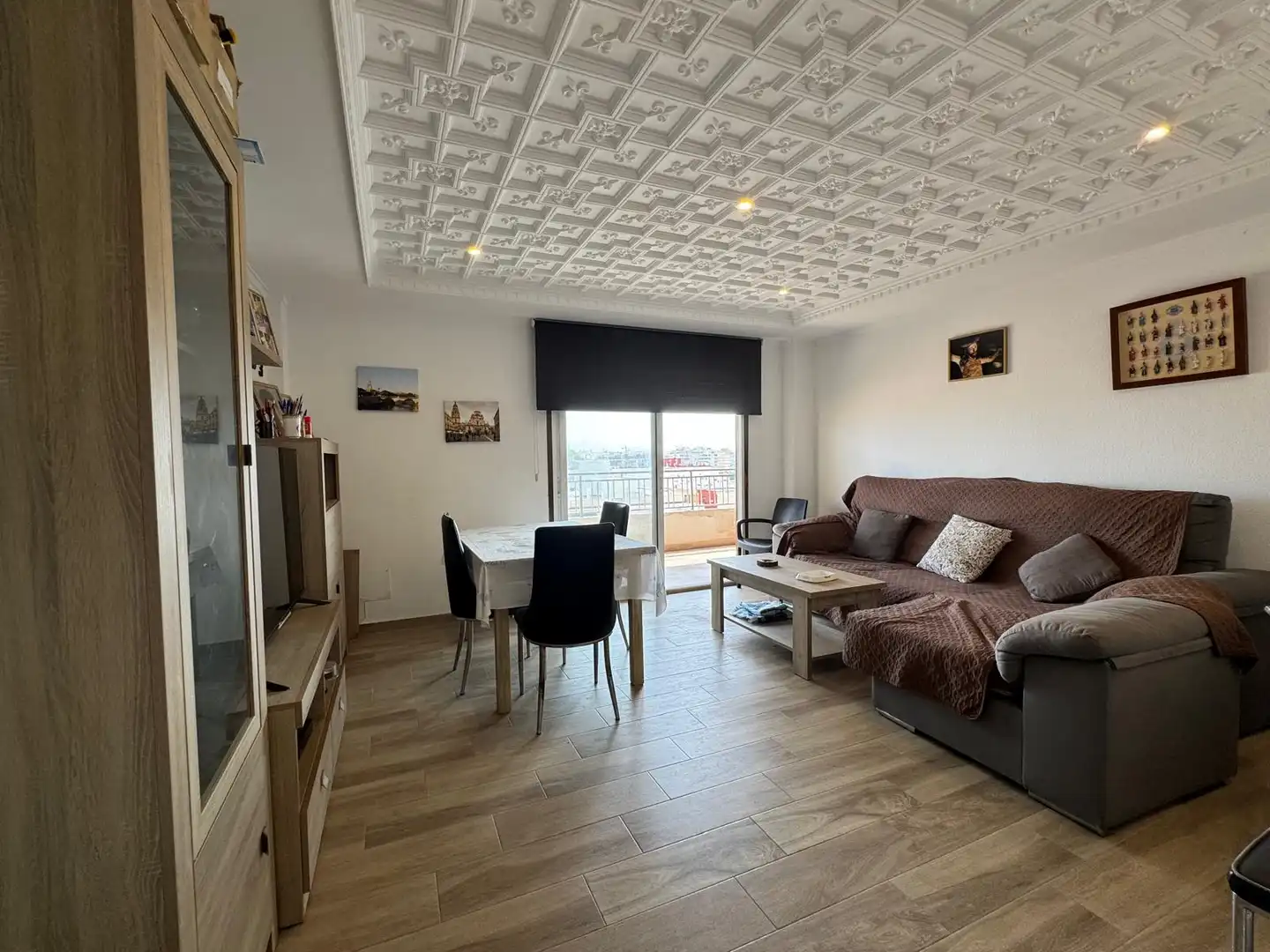Sala d'estar de Pis en venda en Torrevieja amb Aire condicionat, Jardí privat i Piscina
