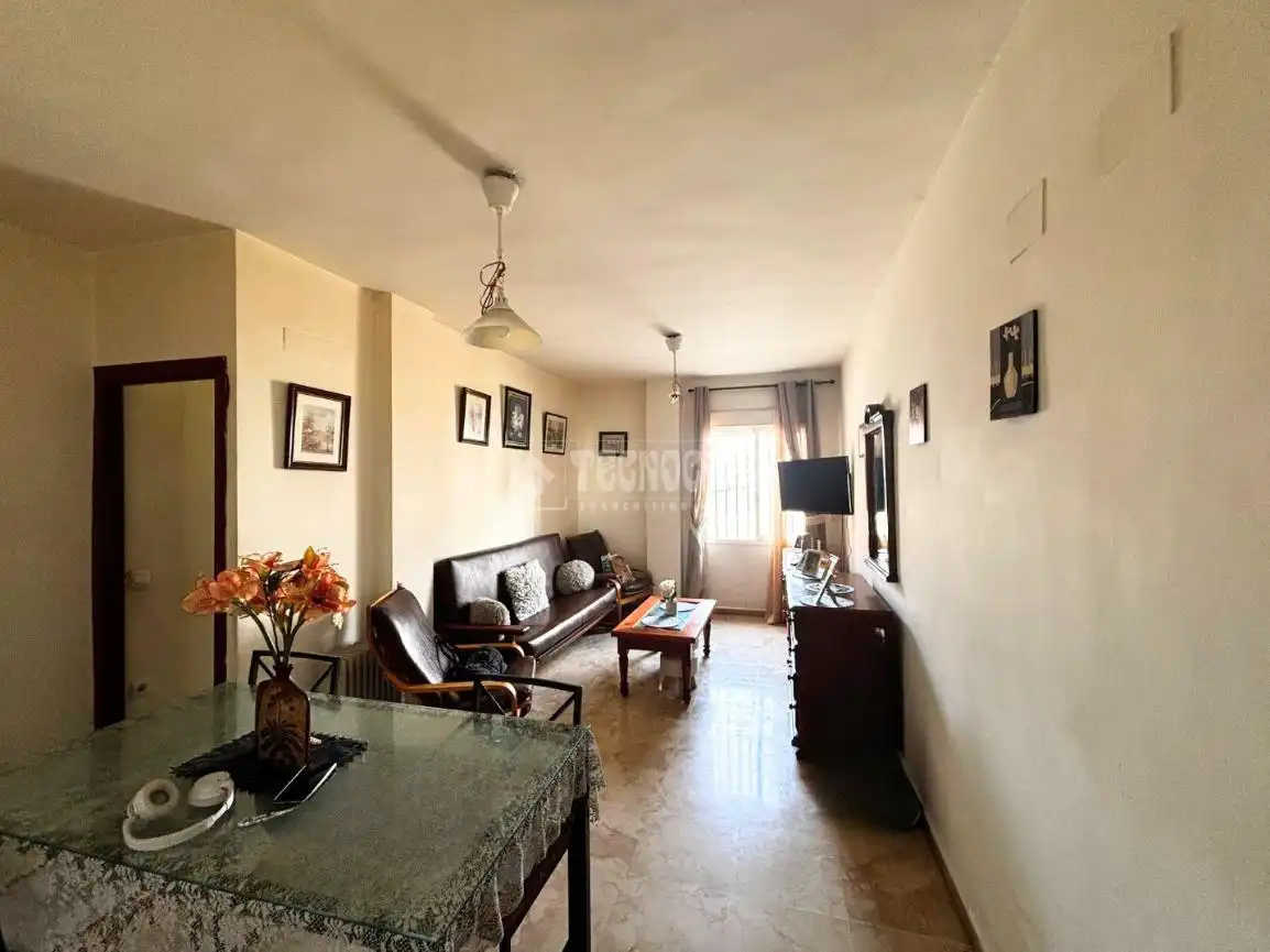 Piso en venta en Pilas