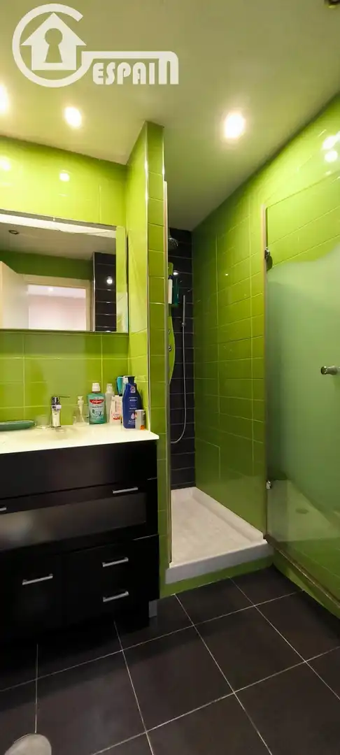 Baño de Piso en venta en Madrid con Aire acondicionado, Calefacción y Parquet
