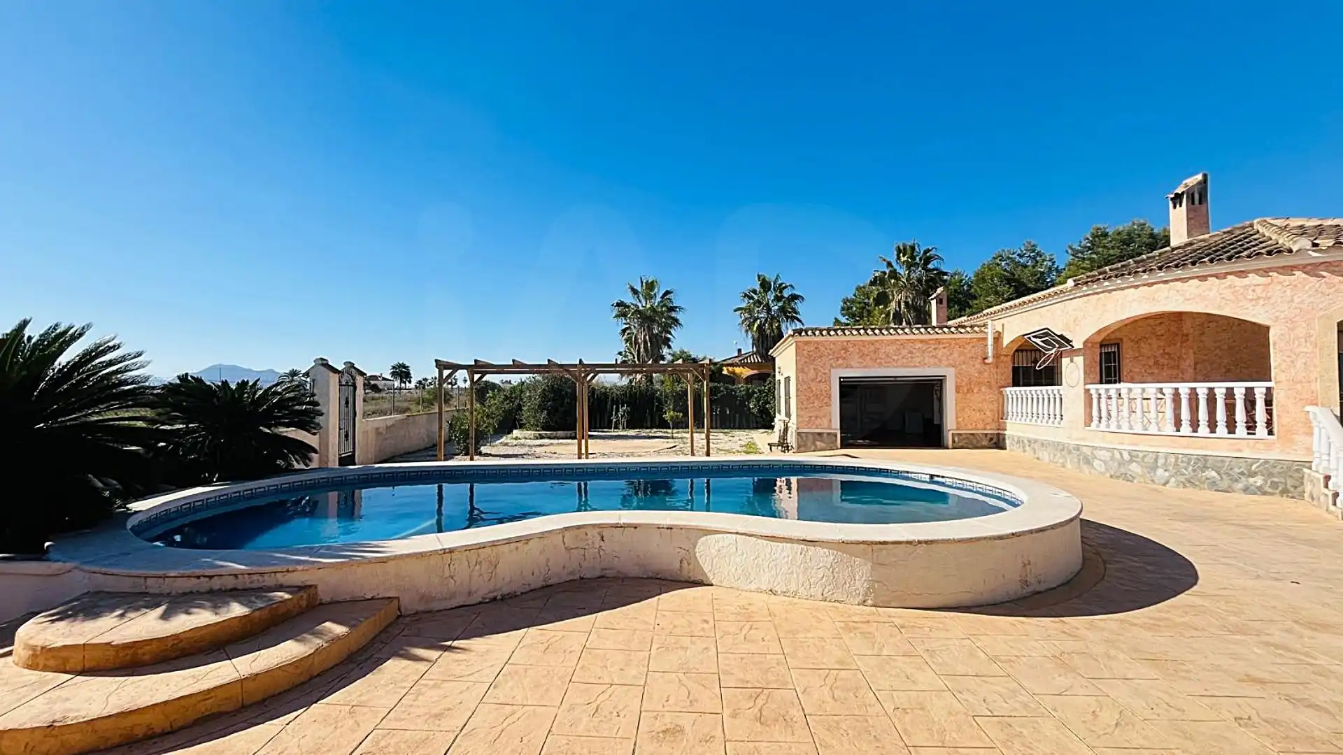 Piscina de Casa o xalet en venda en Dolores amb Aire condicionat, Terrassa i Piscina