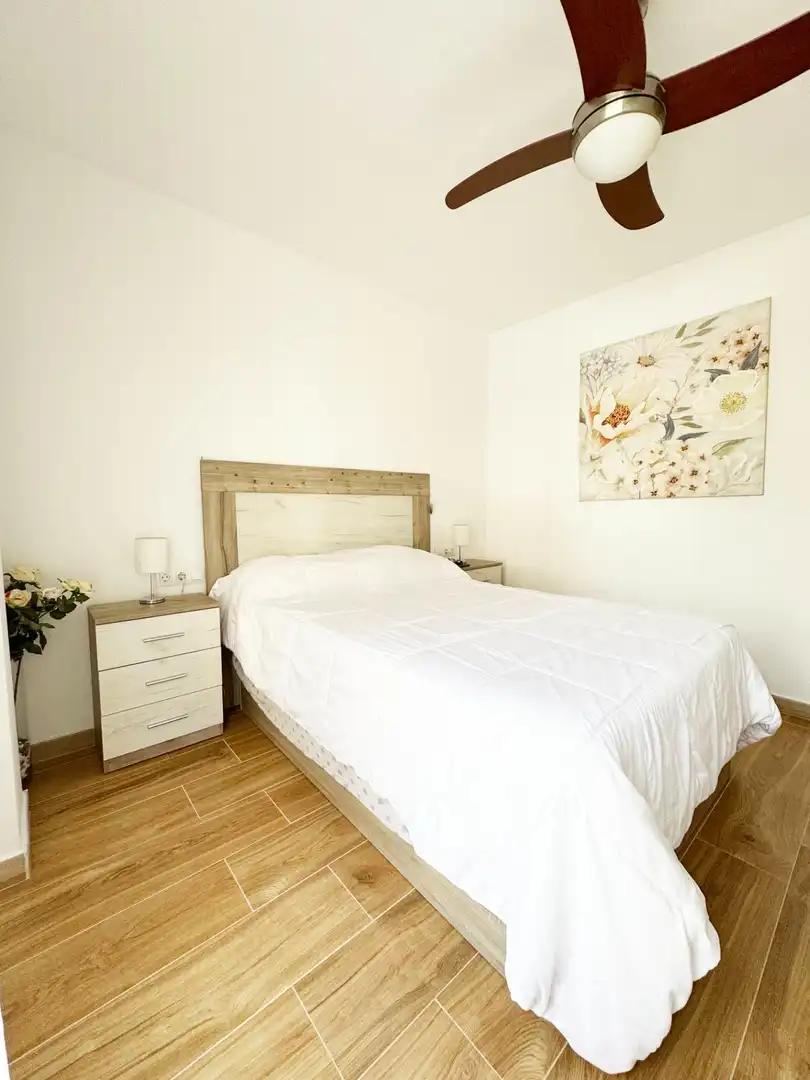Flat with garden for sale in Avenida MANUEL ALTOLAGUIRRE, imagen 11