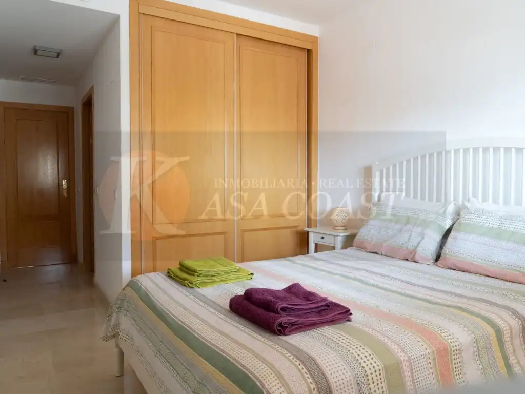 Habitación de Piso en venta en Fuengirola con Aire acondicionado, Jardín privado y Terraza