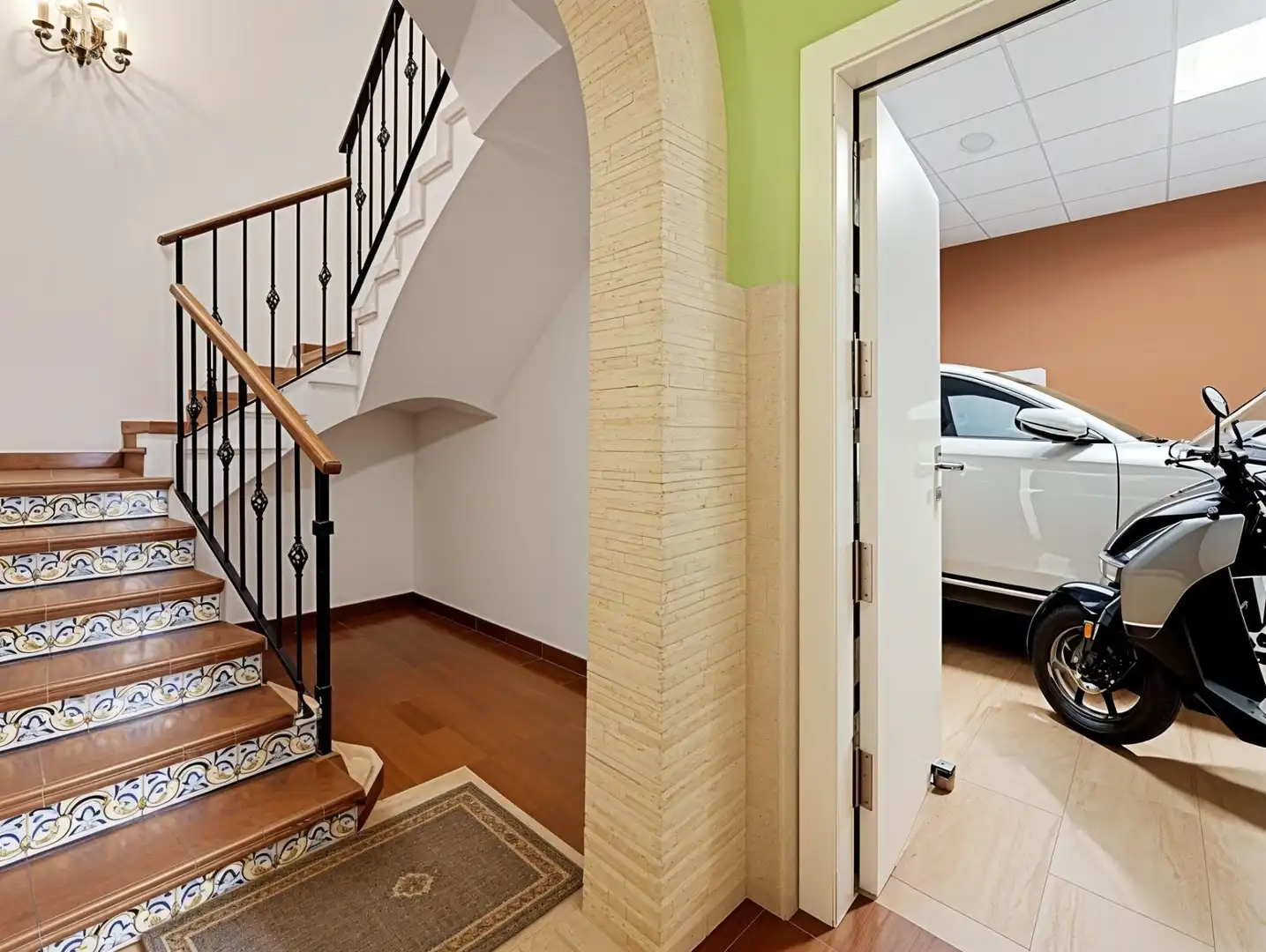 Houses for sale in Valencia  with Air Conditioner, Heating and Parquet flooring