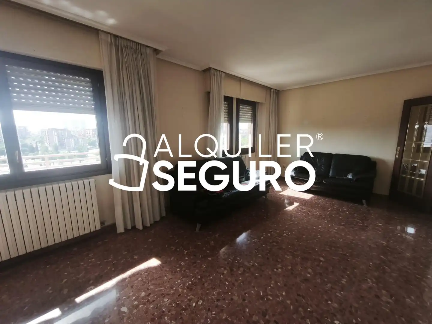 Wohnzimmer von Wohnung zur Miete in Zaragoza mit Heizung, Terrasse und Abstellraum