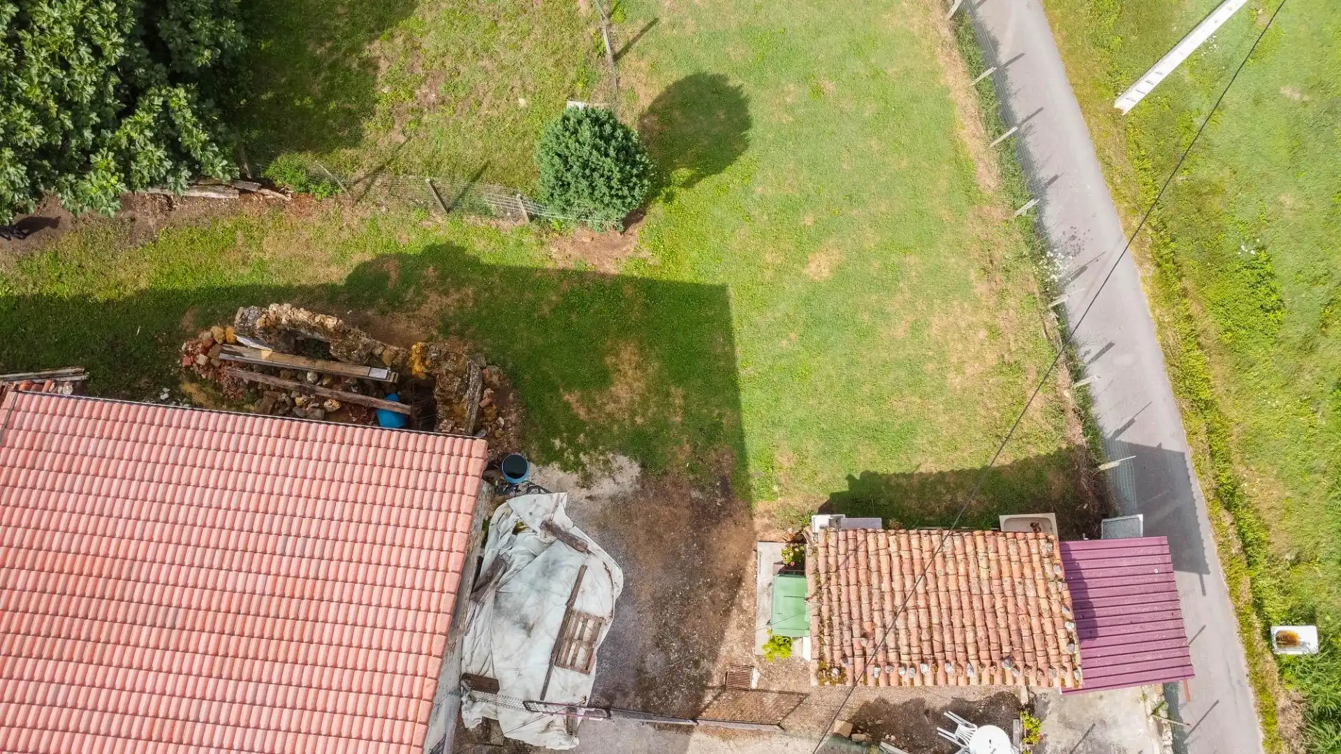 Casa rústica amb jardí en venda a Lugar Villar de Guergu 75, imagen 13