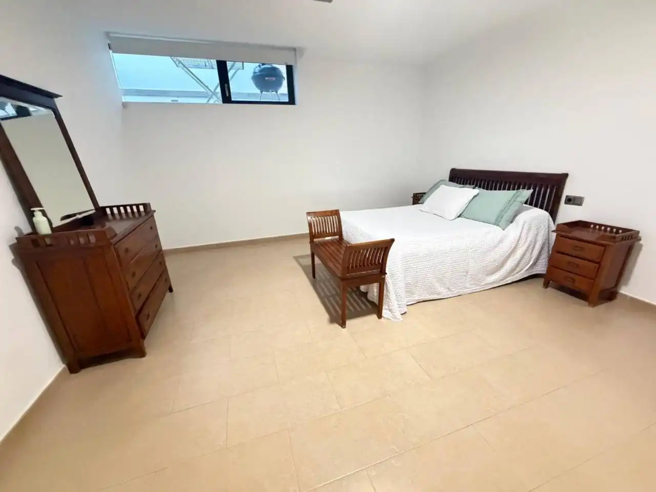Dormitori de Casa o xalet en venda en Chiclana de la Frontera amb Aire condicionat, Jardí privat i Terrassa