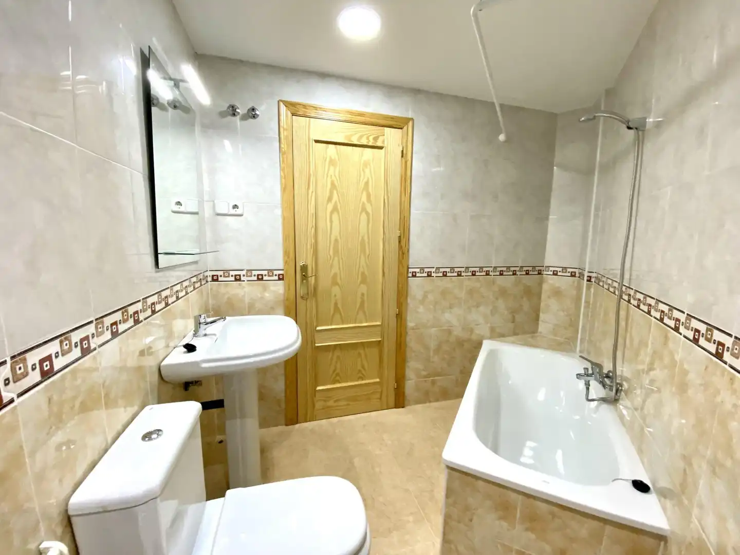 Wohnung zur Miete in Avenida DAYA NUEVA, Almoradí
