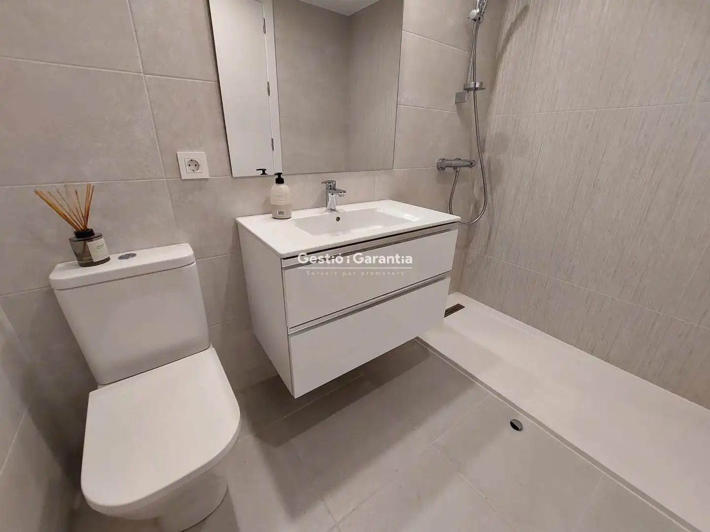 Bathroom of Duplexes for sale in Salut - Lloreda