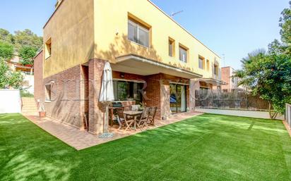 Garden of Single-family semi-detached for sale in Castelldefels  with Air Conditioner and Terrace