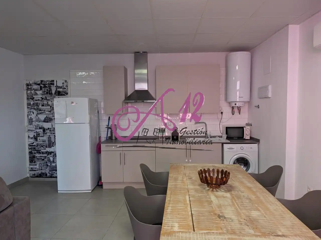 Kitchen of Ground floor for rent in Valencia  with Air Conditioner and Furnished
