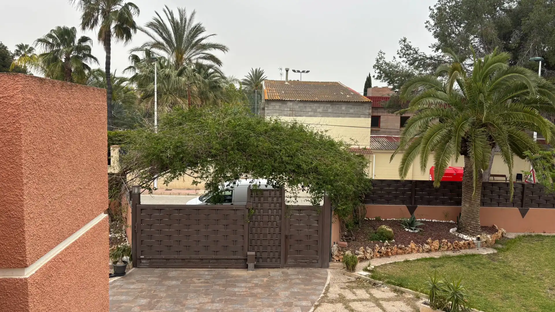 Jardí de Casa o xalet en venda en Elche / Elx amb Jardí privat, Terrassa i Piscina