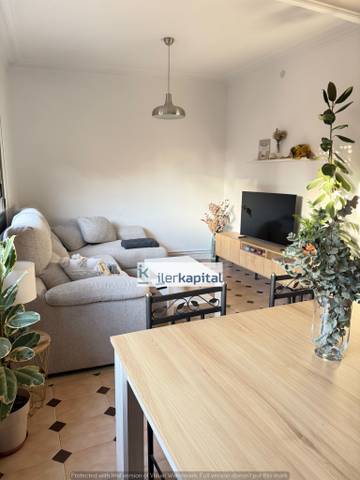 Piso en Venta en Instituts - Universitat