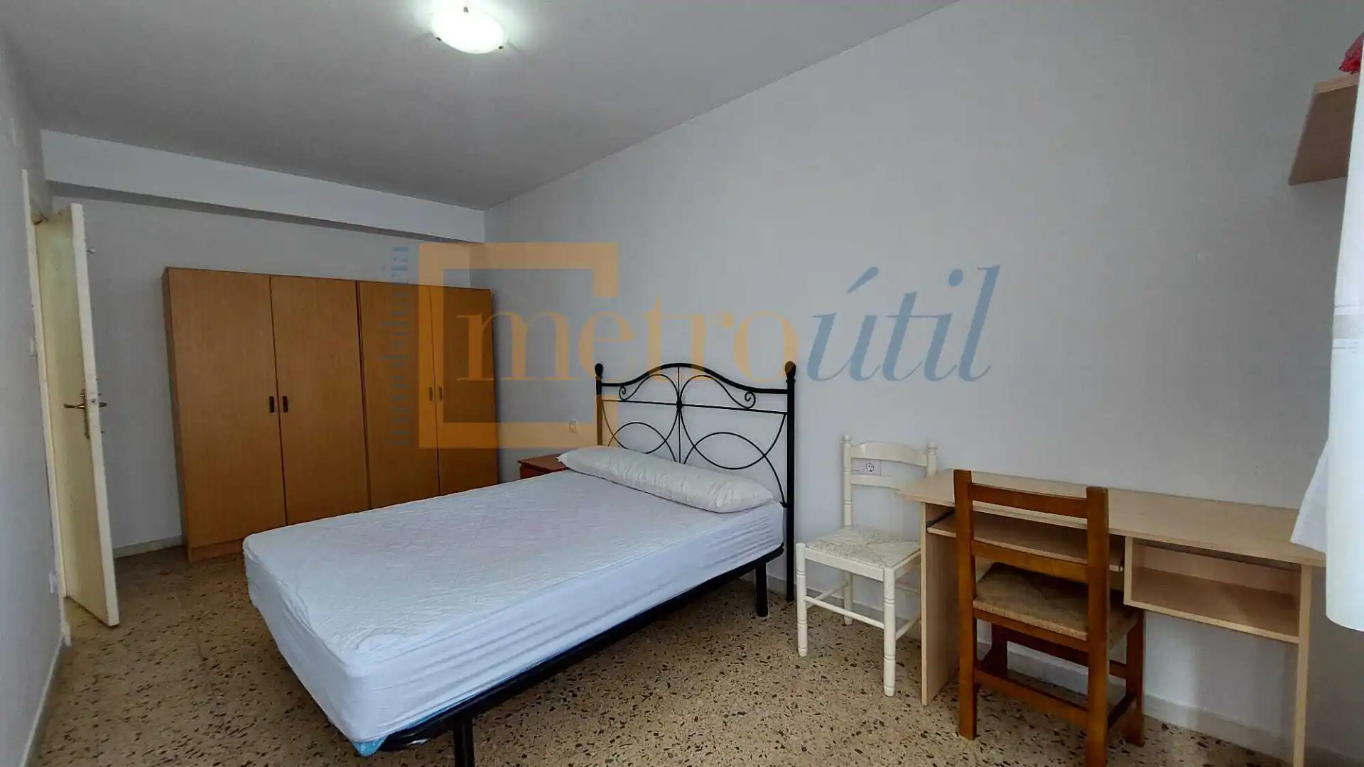Habitación de Piso de alquiler en Salamanca con Calefacción, Amueblado y Balcón