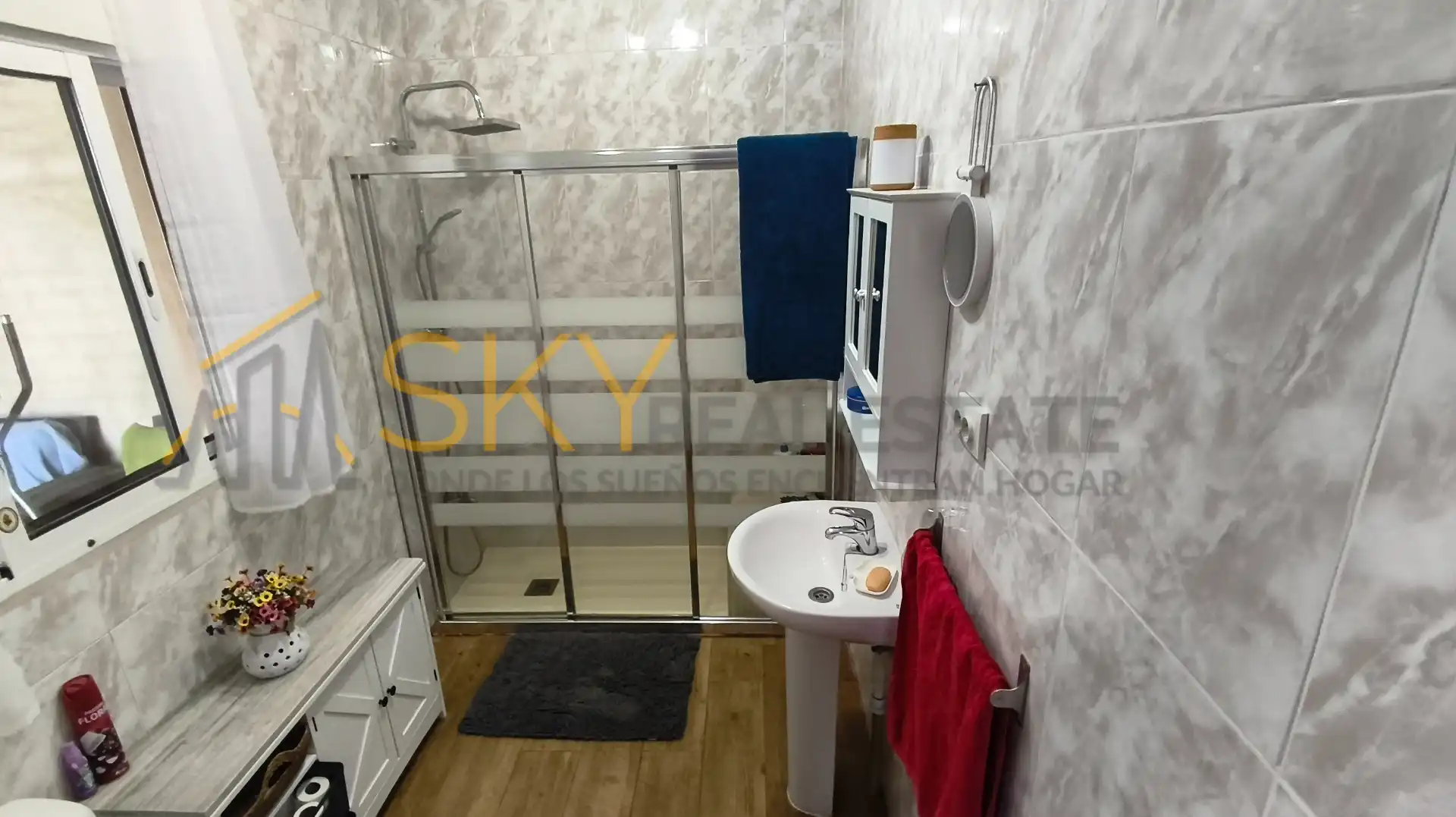 Badezimmer von Haus oder Chalet zum Verkauf in Llombai mit Möbliert