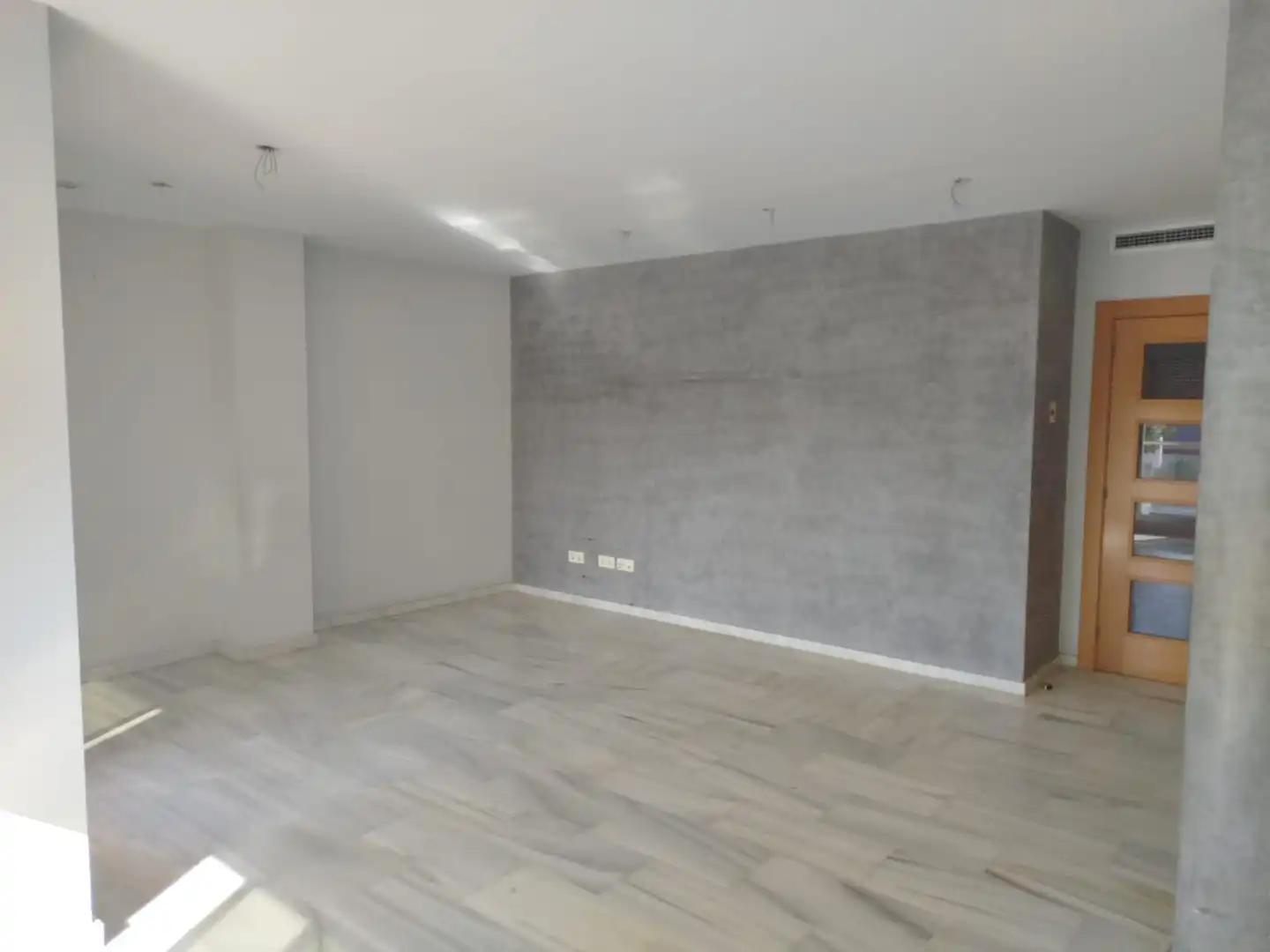 Piso en venta en Castellón de la Plana / Castelló de la Plana con Aire acondicionado, Terraza y Trastero