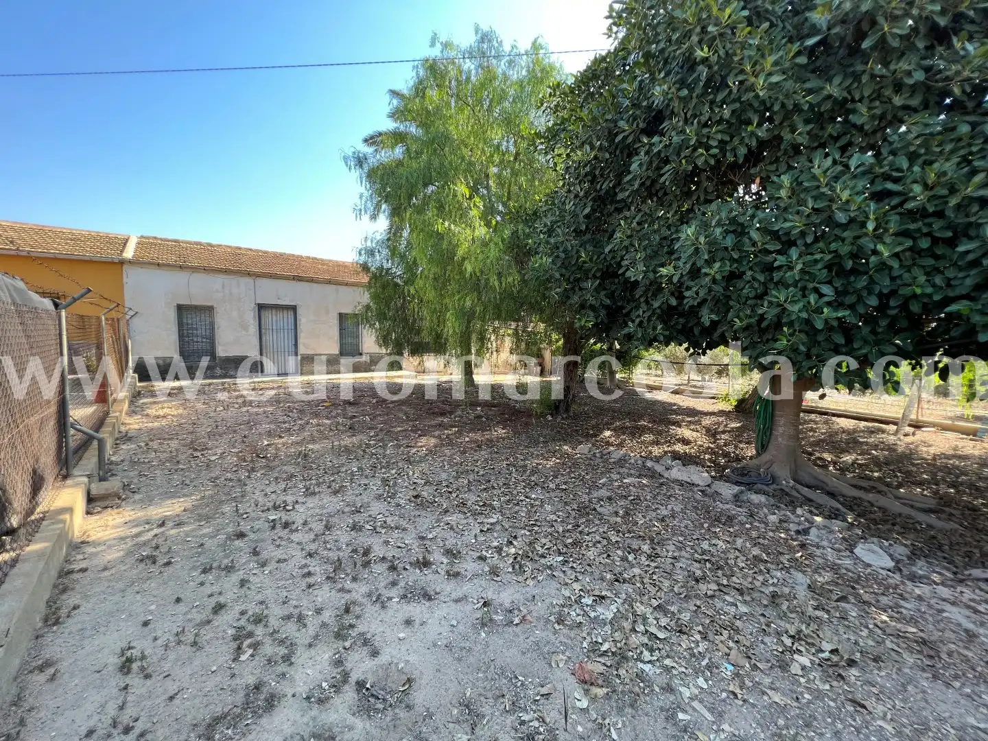 Country homes for sale in Elche / Elx  with Private garden and Furnished