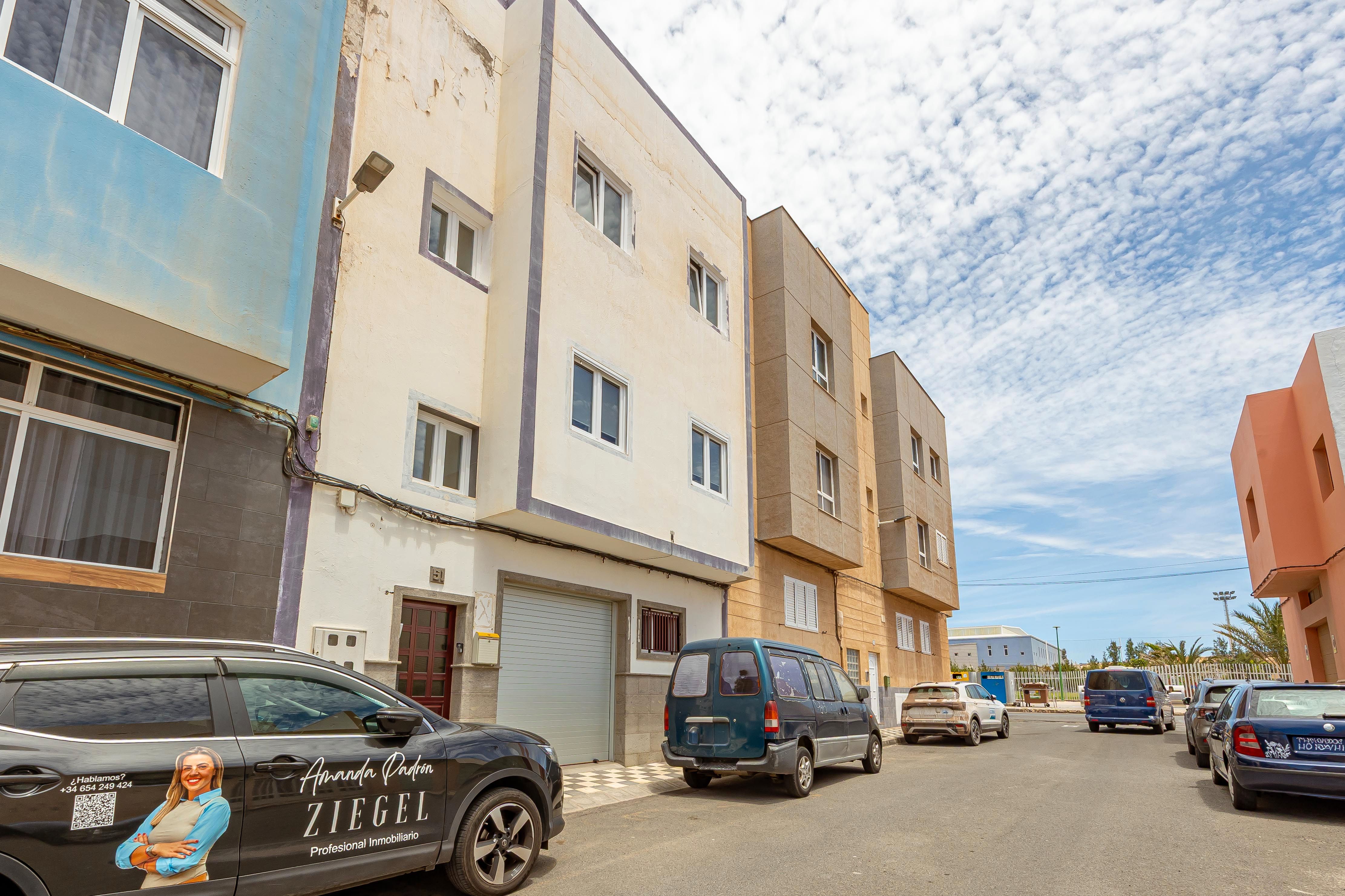 Vista exterior de Pis en venda en Agüimes amb Traster