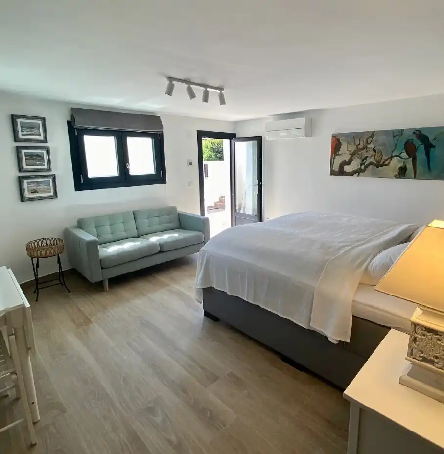 Dormitori de Casa o xalet en venda en El Campello amb Aire condicionat, Jardí privat i Terrassa