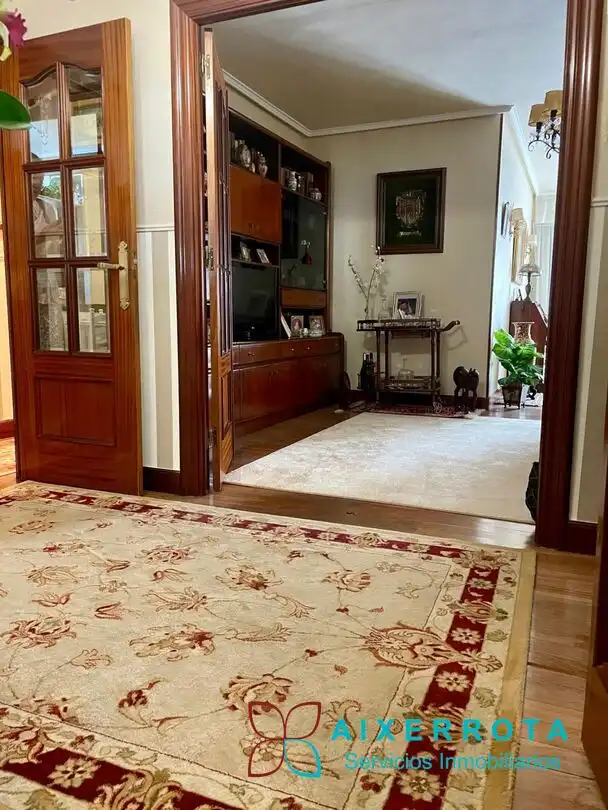 Flat for sale in Basañese Kalea, Negurigane - Peruri