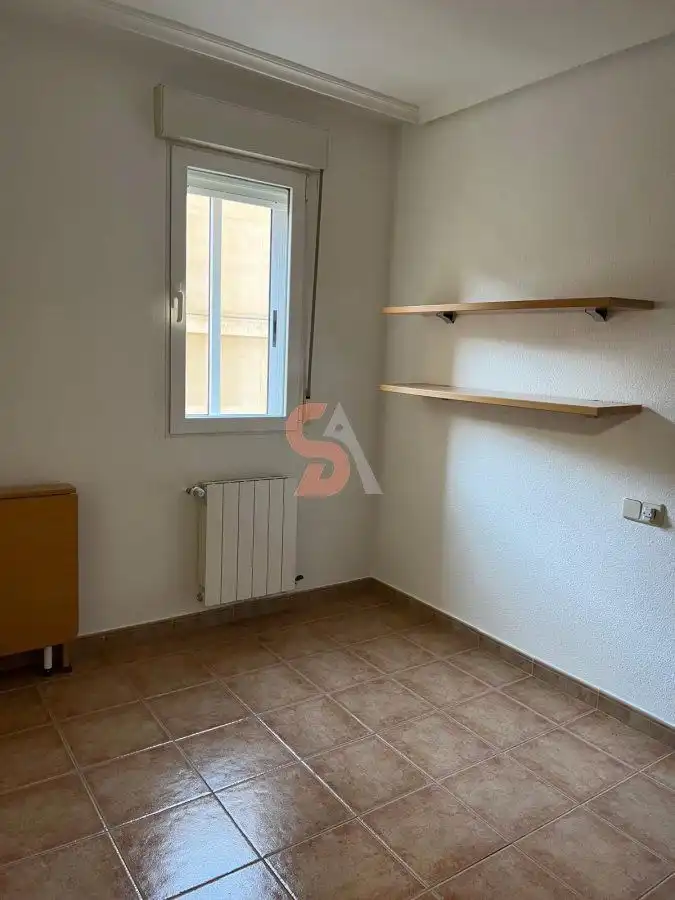 Bedroom of Flat for rent in Valladolid  with Heating and Terrace