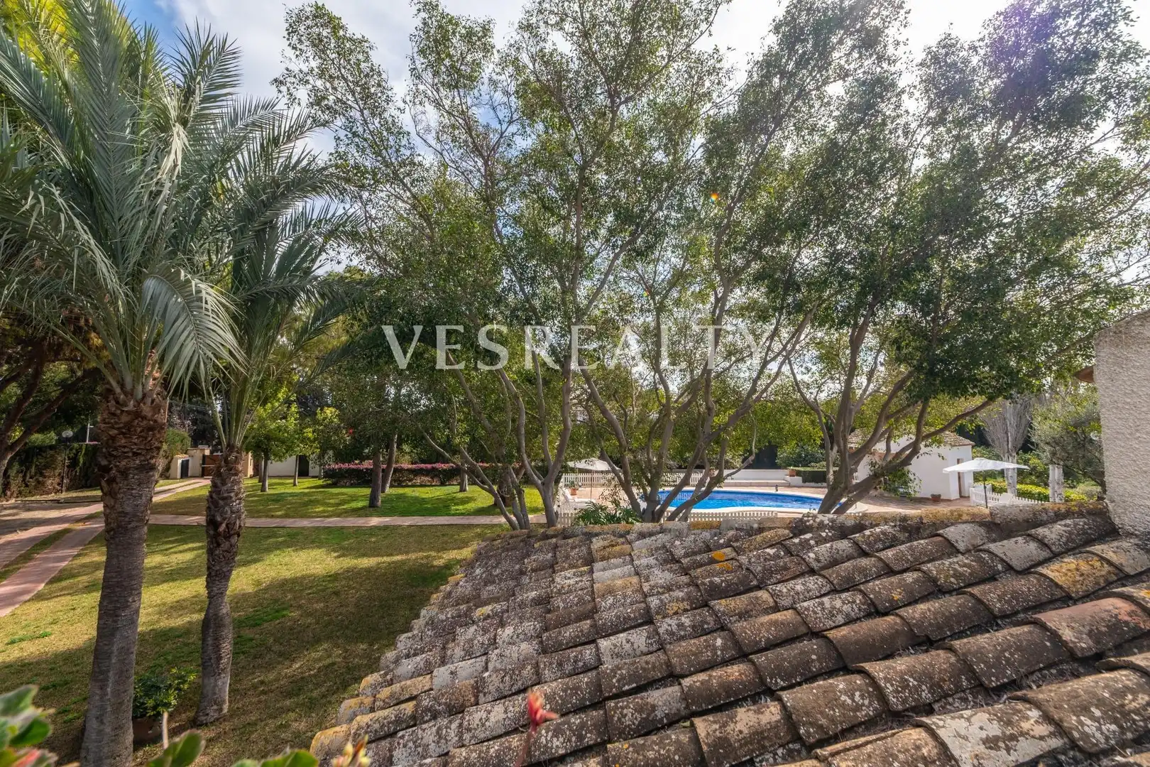 Vista exterior de Casa o xalet en venda en Alicante / Alacant amb Calefacció, Jardí privat i Terrassa