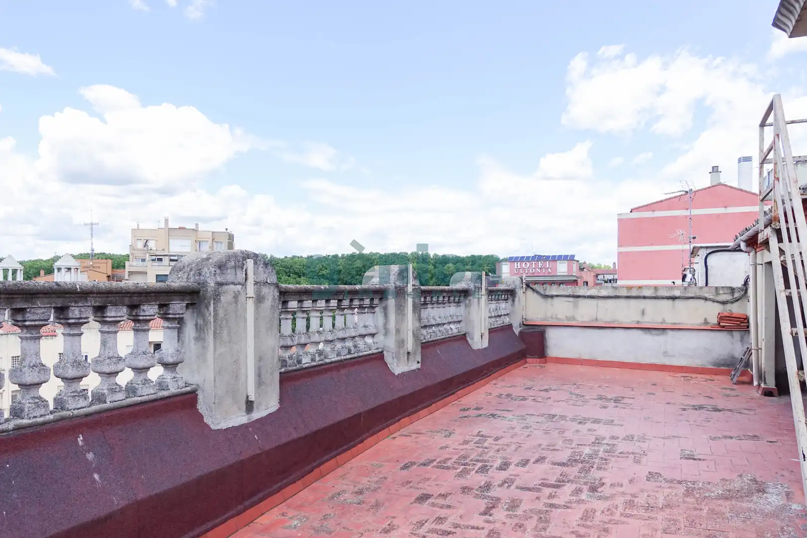 Terraza de Piso en venta en Girona con Calefacción, Terraza y Balcón