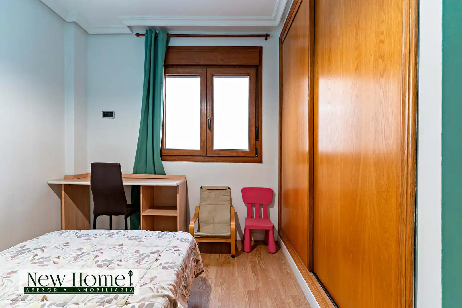 Bedroom of Detached homes for sale in Roquetas de Mar  with Furnished