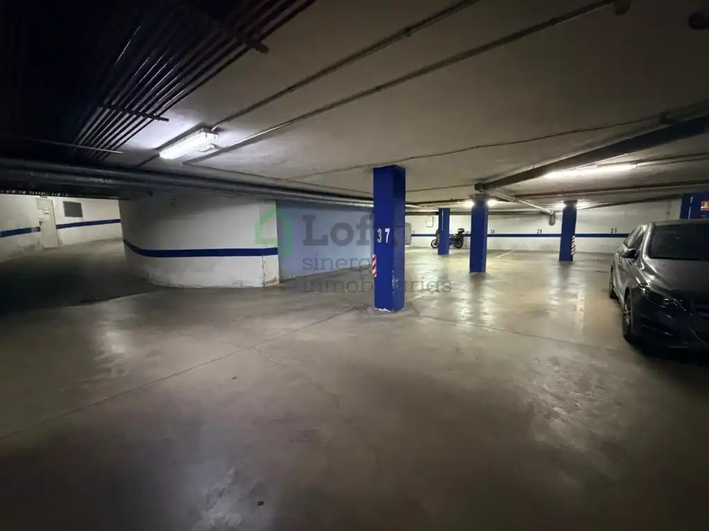 Aparcament de Dúplex en venda en Badajoz amb Aire condicionat, Calefacció i Terrassa