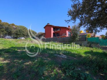 Terreny residencial en venda a Calle Caldes De Montbui 21