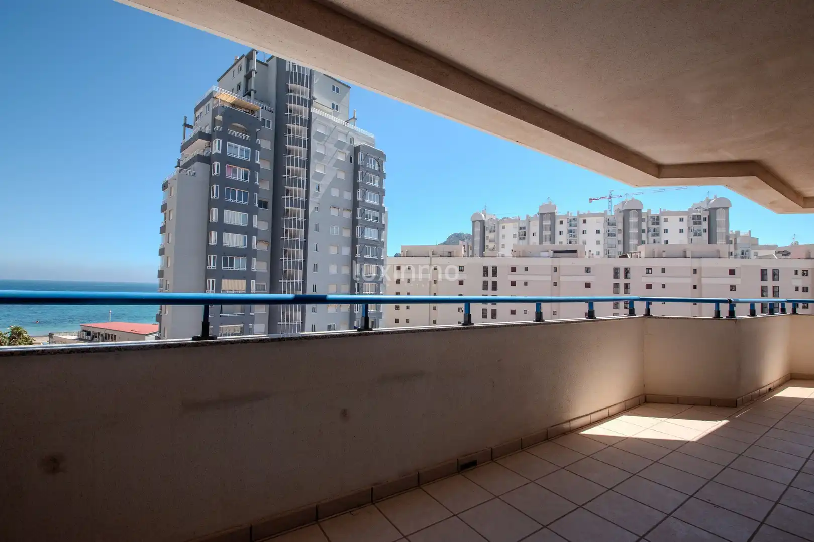 Flat with terrace for sale in Zona Levante - Playa Fossa