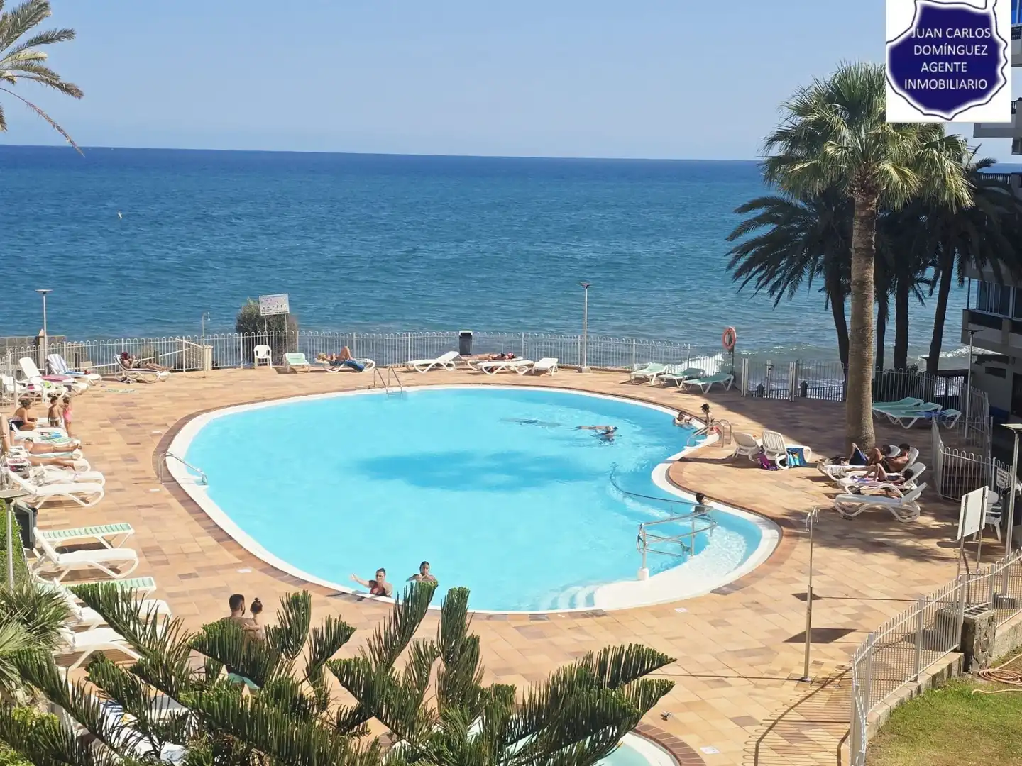 Piscina de Apartament de lloguer en San Bartolomé de Tirajana amb Moblat i Piscina comunitària