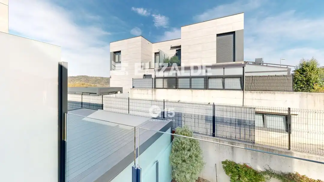 Vista exterior de Casa o chalet en venta en Donostia - San Sebastián  con Calefacción, Jardín privado y Terraza