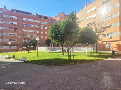 Exterior view of Flat for sale in Valdemoro  with Heating, Furnished and Community pool