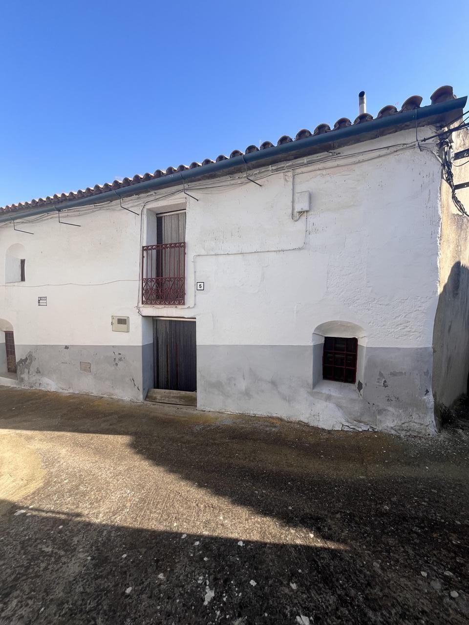 Vista exterior de Finca rústica en venda en Torrejoncillo amb Terrassa