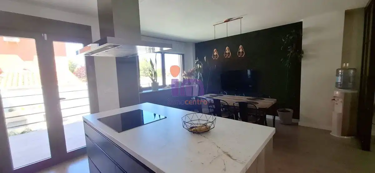 Casa con piscina en venta en Valdepeñas, imagen 4