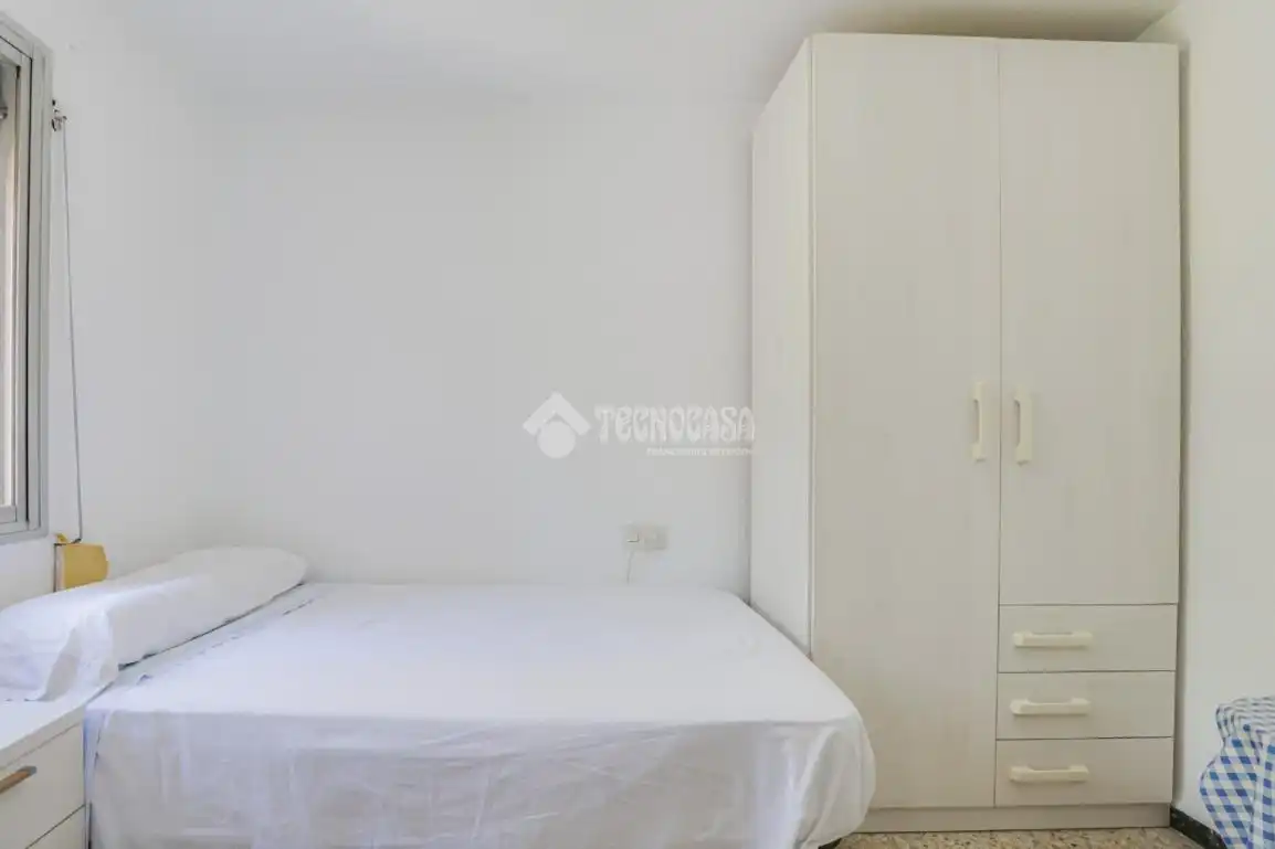 Habitación de Piso en venta en Sabadell con Aire acondicionado y Terraza